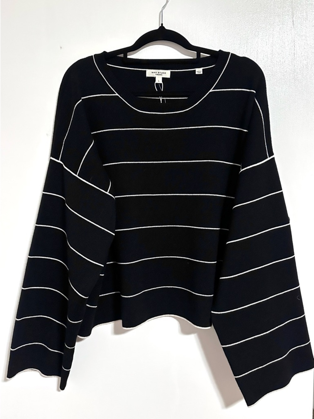 Max Studio Stripped Crew Neck Bell Sleeve Pullover Sweater Large Nwt